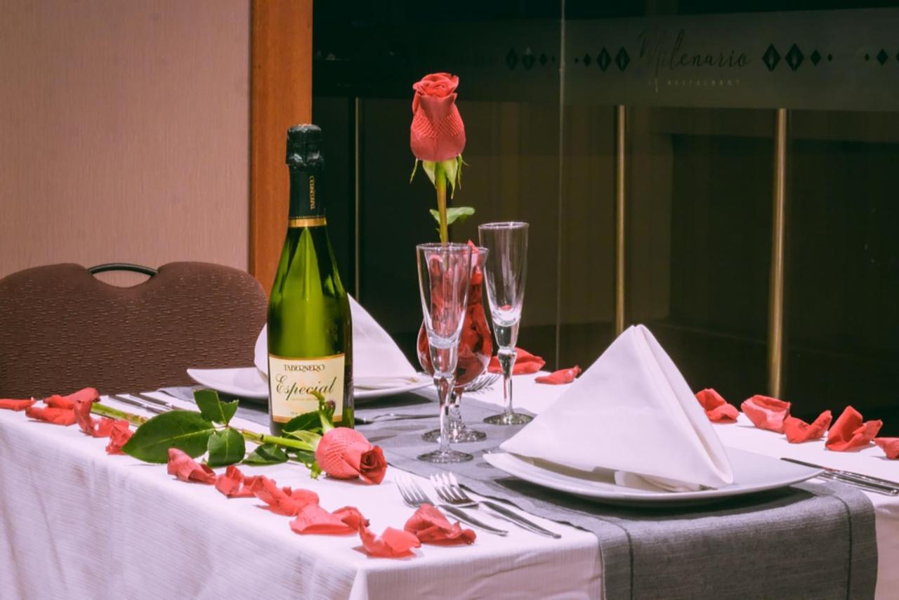 Sunec Hotel チクラーヨ エクステリア 写真